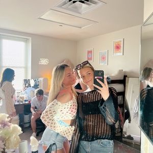 Meet your Posher, Ainsley